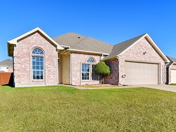 Champion Lakes Homes for Sale & Real |