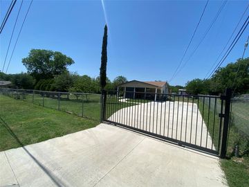 3200 NW 24th Street, Fort Worth, TX, 76106, 