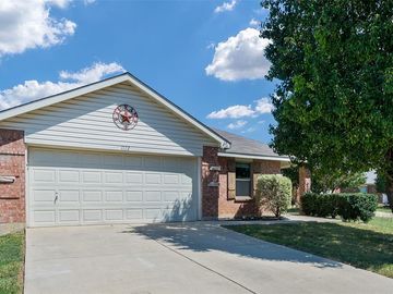 1112 Day Dream Drive, Fort Worth, TX, 76052, 