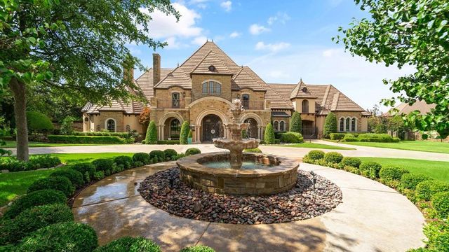 10 Amazing Houses for Sale in Fort Worth, Texas - PropertySpark