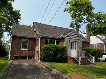 Front, 14 W Lake Drive, Patchogue, NY, 11772, 
