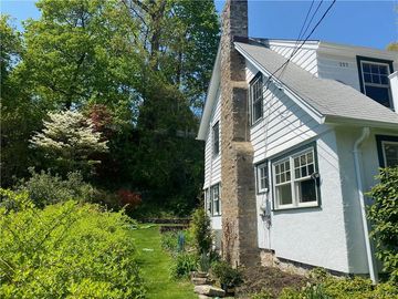 Front, 257 Bronxville Road, Yonkers, NY, 10708, 