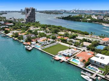 Views, 851 N Venetian Dr, Miami, FL, 33139, 