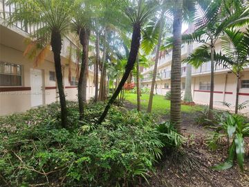 8600 SW 67th Ave #906, Pinecrest, FL, 33156, 