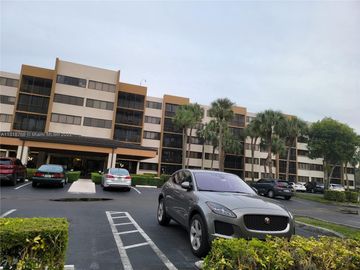 Front, 9735 NW 52nd St #208-1, Doral, FL, 33178, 