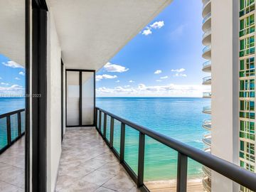 Swimming Pool, 16275 Collins Ave #2004, Sunny Isles Beach, FL, 33160, 
