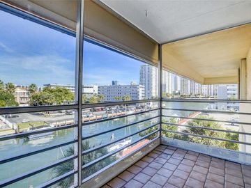 Views, 3849 NE 169th St #412, North Miami Beach, FL, 33160, 