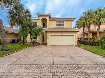 Front, 2216 NW 72nd Ter, Pembroke Pines, FL, 33024, 