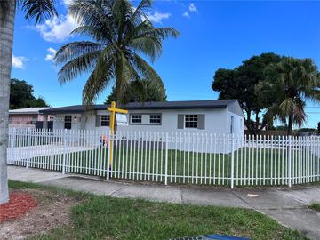 18555 NW 22nd Ave, Miami Gardens, FL, 33056, 