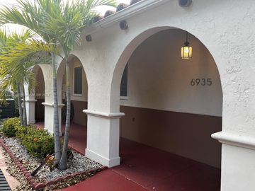 Front, 6935 Holly Rd #6935, Miami Lakes, FL, 33014, 