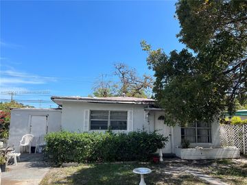 Front, 842 NW 4th Ave, Fort Lauderdale, FL, 33311, 