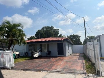 Front, 951 NW 26th Ave, Miami, FL, 33125, 