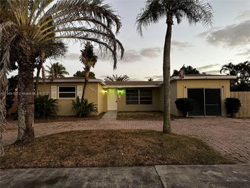 Front, 3460 NW 40th Ct, Lauderdale Lakes, FL, 33309, 