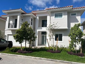 Front, 3537 Forest View Circle, Dania Beach, FL, 33312, 