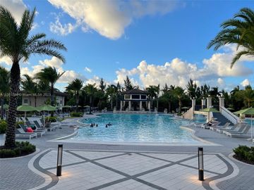 Swimming Pool, 10620 NW 88th St #213, Doral, FL, 33178, 