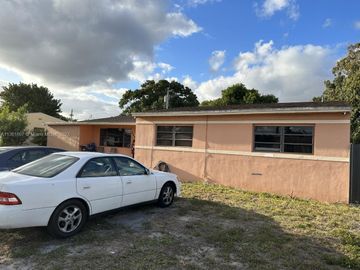 Front, 2451 NW 182nd Ter, Miami Gardens, FL, 33056, 