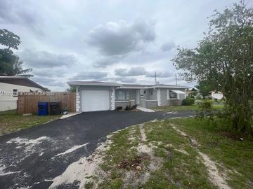 Front, 3651 NW 27th Ct, Lauderdale Lakes, FL, 33311, 