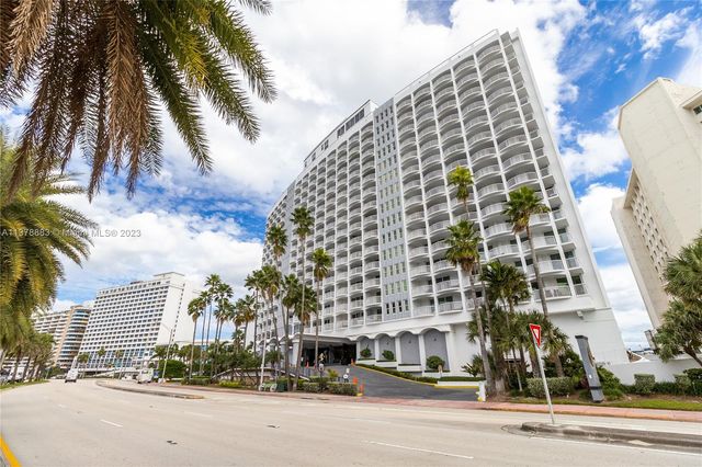 5401 Collins Ave #320