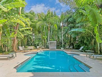 Swimming Pool, 1545 Meridian Ave, Miami Beach, FL, 33139, 