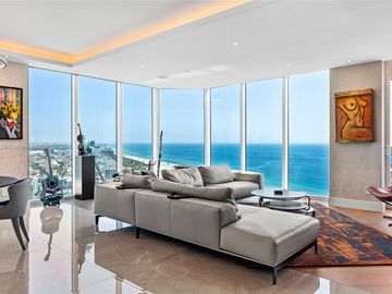 B, Living Room, 300 S Pointe Dr #3805, Miami Beach, FL, 33139, 