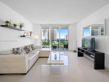 G, Living Room, 19370 Collins Ave #915, Sunny Isles Beach, FL, 33160, 