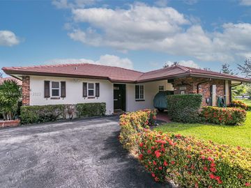 Front, 9065 Thunderbird Dr, Coral Springs, FL, 33065, 