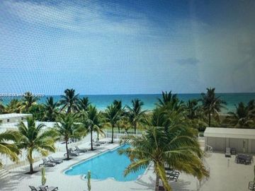 Swimming Pool, 4925 Collins Ave #5H, Miami Beach, FL, 33140, 