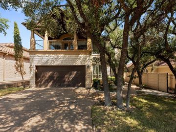 Front, 11 Treehaven LN, The Hills, TX, 78738, 