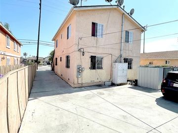 Duplex for Sale in Los Angeles, CA - ZeroDown