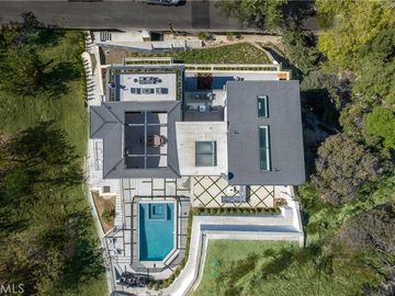 Swimming Pool, 3920 Knobhill Drive, Sherman Oaks, CA, 91423, 