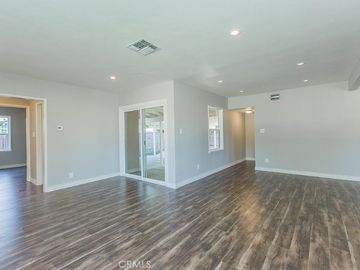 G, Living Room, 6371 Canby Avenue, Tarzana, CA, 91335, 