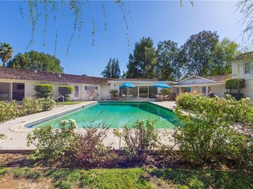Swimming Pool, 19471 Rosita Street, Tarzana, CA, 91356, 