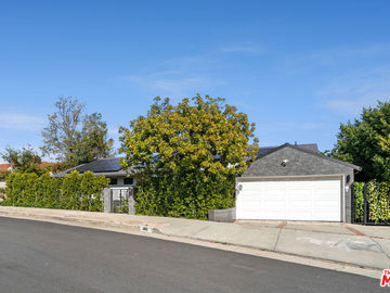 Front, 182 Denslow Avenue, Los Angeles, CA, 90049, 