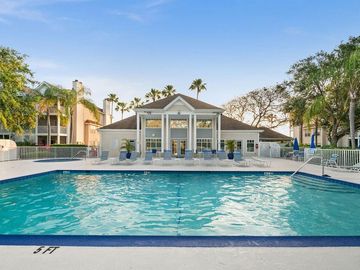 Swimming Pool, 850 S TAMIAMI TRAIL #822, Sarasota, FL, 34236, 