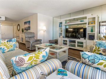 Living Room, 1380 GULF BOULEVARD #108, Clearwater, FL, 33767, 