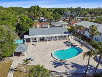Swimming Pool, 305 BRANDY WINE DRIVE #305, Largo, FL, 33771, 