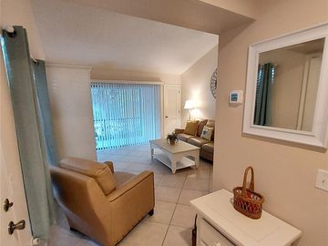 Y, Living Room, 4705 WINSLOW BEACON #1, Sarasota, FL, 34235, 