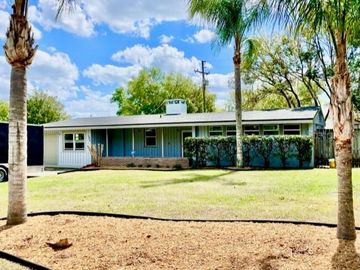 Front, 125 E CYPRESS AVENUE, Howey In The Hills, FL, 34737, 