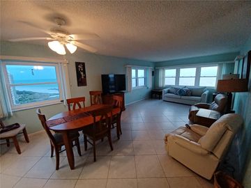 G, Living Room, 1230 GULF BOULEVARD #1701, Clearwater, FL, 33767, 