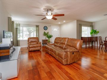 G, Living Room, 809 W SMITH STREET, Orlando, FL, 32804, 