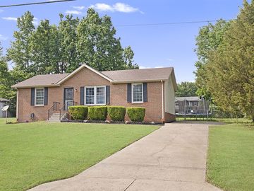 Front, 515 Mallory Dr, Clarksville, TN, 37042, 