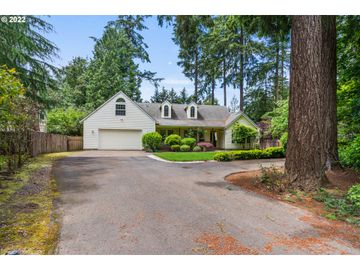 896 SE RIVER FOREST, Milwaukie, OR, 97267, 