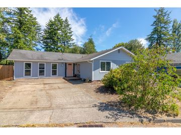 2261 19TH, Florence, OR, 97439, 