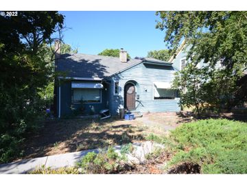 415 W 9TH, The Dalles, OR, 97058, 