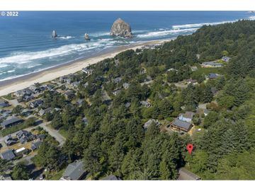 415 Chilkoot Trail, Cannon Beach, OR, 97110, 