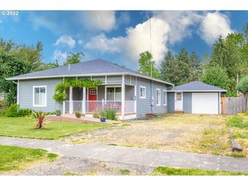 364 S 4, Independence, OR, 97351, 