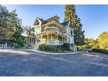 608 W 6TH ST, The Dalles, OR, 97058, 