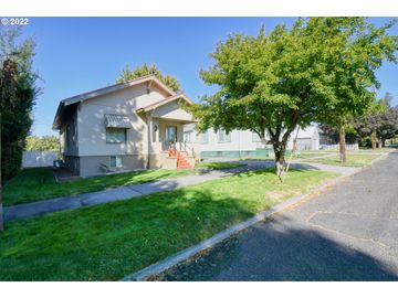 3 NW 9TH ST, Pendleton, OR, 97801, 