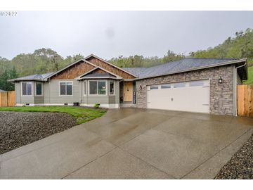 123 URIAH, Winchester, OR, 97495, 