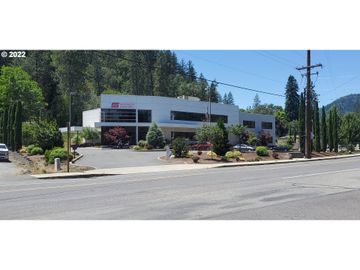 8925 ROGUE RIVER, Grants Pass, OR, 97527, 
